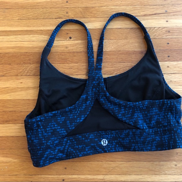 ✨EUC Lululemon Bra✨ - Picture 2 of 3